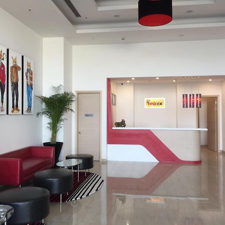 Red Fox By Lemon Tree Hotels, Sector 60, Gurugram Gurgaon Ngoại thất bức ảnh