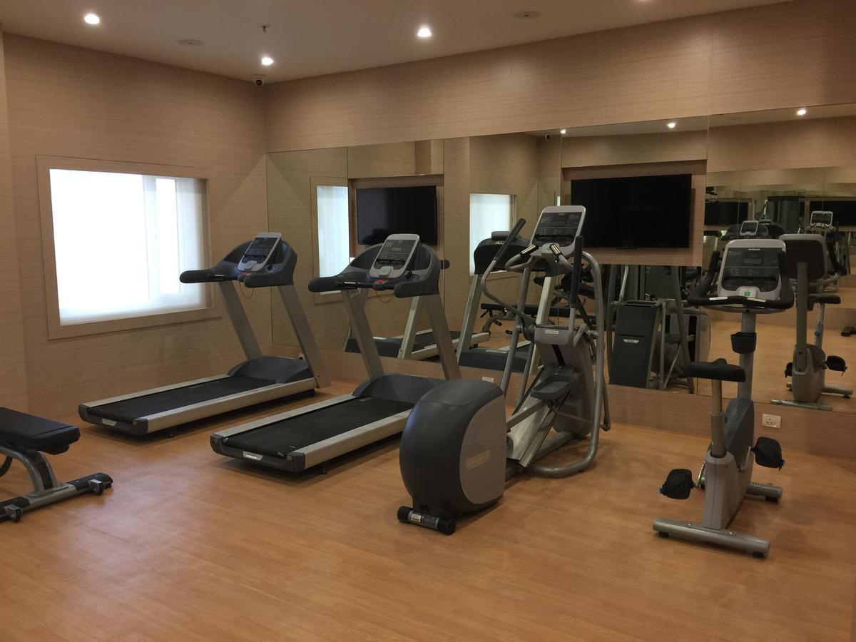Red Fox By Lemon Tree Hotels, Sector 60, Gurugram Gurgaon Ngoại thất bức ảnh