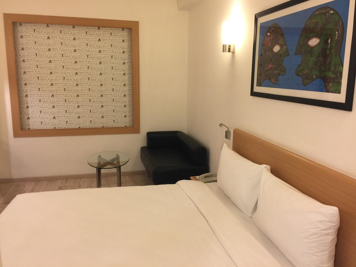 Red Fox By Lemon Tree Hotels, Sector 60, Gurugram Gurgaon Ngoại thất bức ảnh