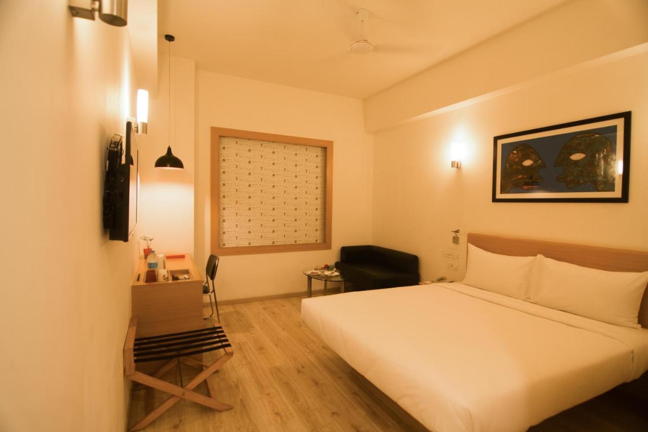 Red Fox By Lemon Tree Hotels, Sector 60, Gurugram Gurgaon Ngoại thất bức ảnh
